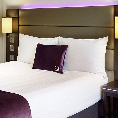 Premier Inn Chelmsford City Centre Exterior foto